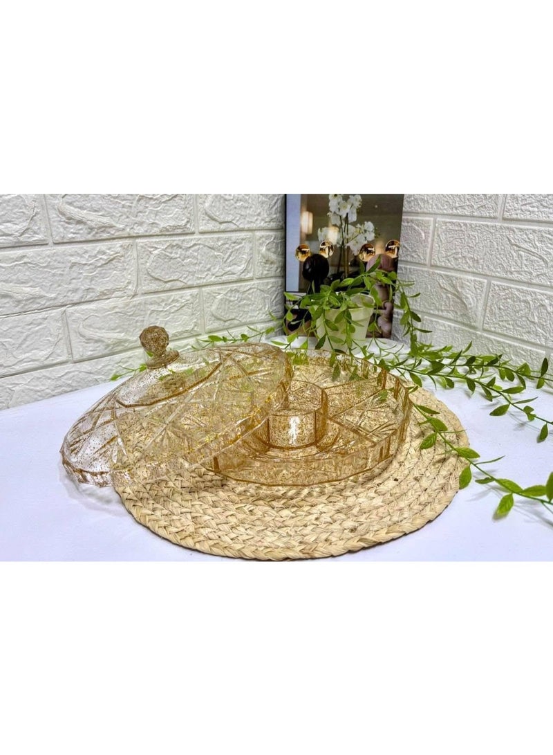 "A luxurious acrylic snack tray and bonbonniere with an elegant transparent lid, internally divided for serving nuts, cookies, and biscuits in a practical and stylish way, combining beauty with a refined decorative touch (Elc)." - Image 4